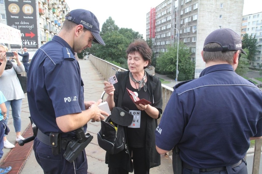 Pikieta pod siedzibą PiS we Wrocławiu