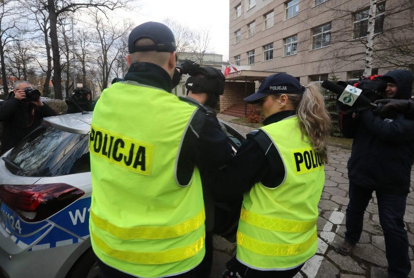 Nożownik w Szczecinie. Zaatakował w Galaxy. Nie żyje jedna osoba [ZDJĘCIA, WIDEO]