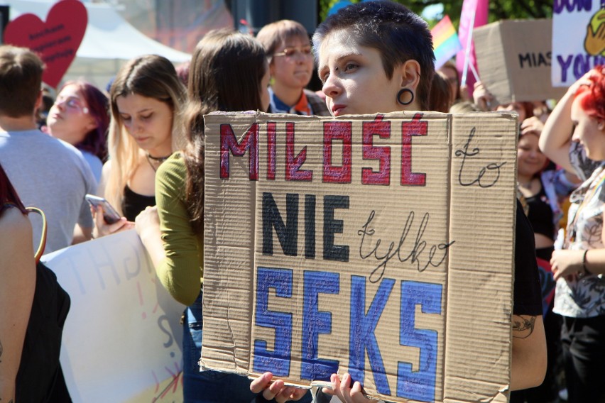 Marsz Równości po raz czwarty przeszedł ulicami Lublina. W tym roku, przebiegł bez incydentów