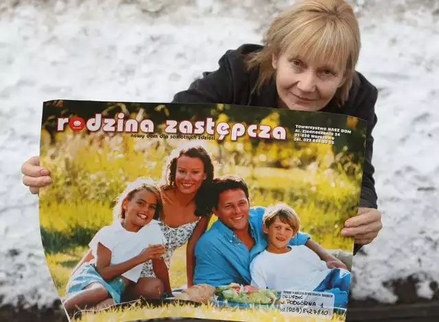 Krystyna Malec, szefowa ośrodka adopcyjnego, poszukuje rodzin zastępczych.