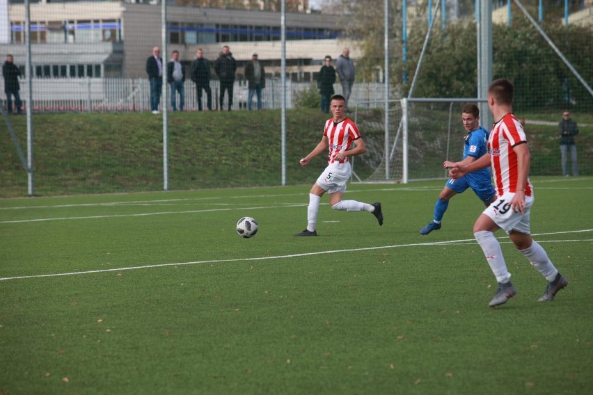 Cracovia pokonała Hutnika 4:0