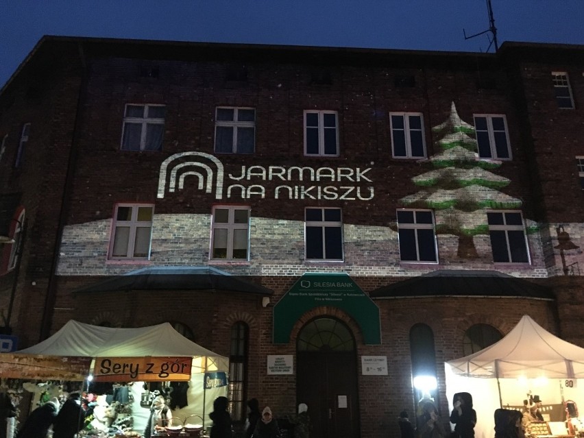 Jarmark na Nikiszu rozpoczął się w piątek (9 grudnia) i...