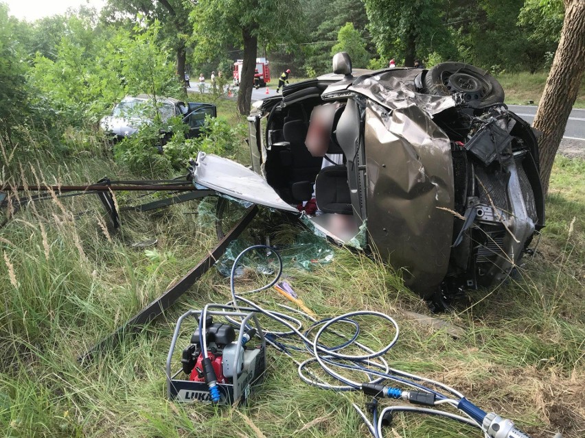 18-letni kierowca spowodował śmiertelny wypadek w Hucisku....