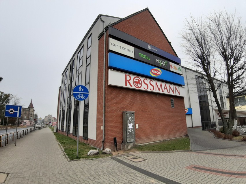 Nowe Stare Kino - centrum handlowe w Oleśnie