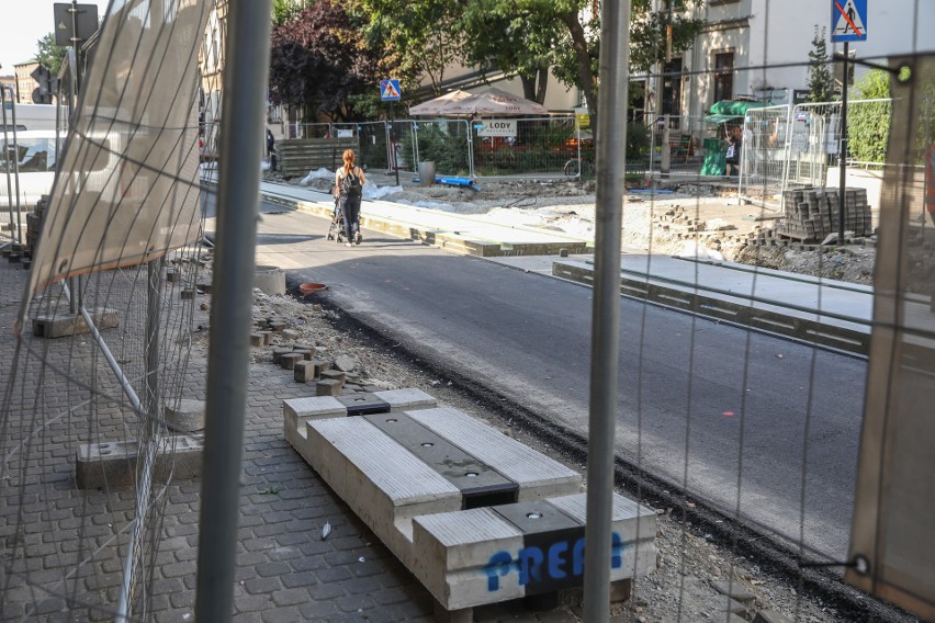 Wciąż trwa remont ulicy Karmelickiej