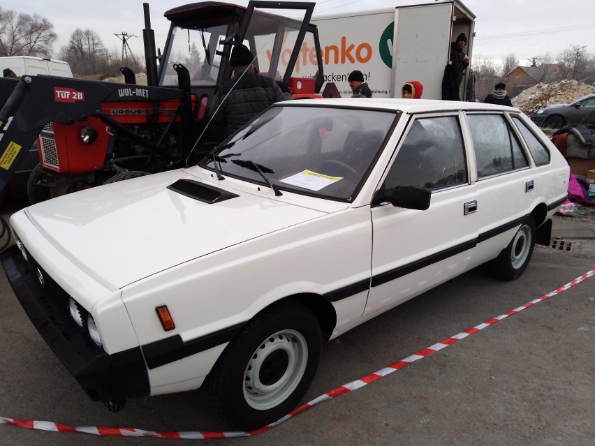 Polonez Akwarium rok produkcji 1987,  ten model w stosunku...