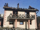 Kamionna. Pięcioosobowej rodzinie spłonął dom, straty sięgają 200 tys. zł. Trwa zbiórka na odbudowę zniszczeń