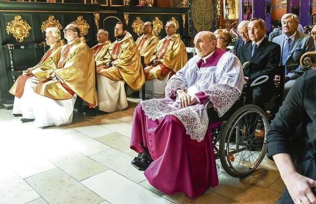 Ksiądz prałat Zbigniew Maruszewski zaledwie dwa miesiące temu w farze obchodził jubileusz 50 lat swego kapłaństwa, uczestnicząc w uroczystej mszy świętej