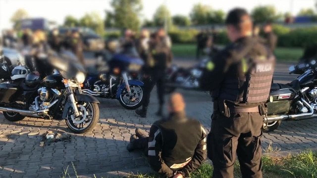 Pościg za motocyklistami na A4