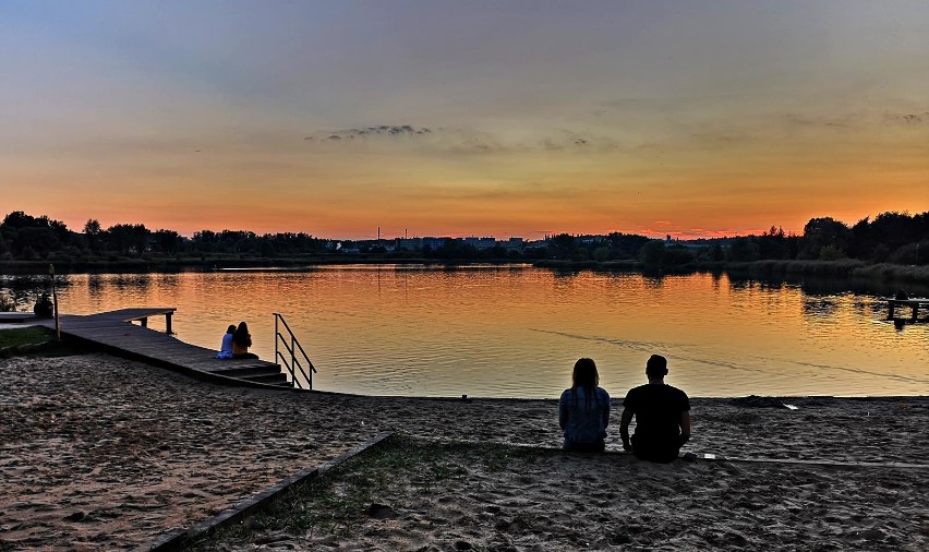 Kraków. Bagry o zachodzie słońca zachwycają [ZDJĘCIA]