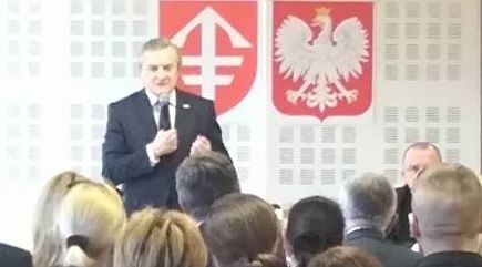 Wicepremier Piotr Gliński podczas spotkania w Centrum...