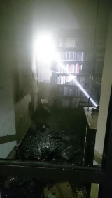 Poznań: Pożar w Collegium Altum UE. Ogień w bibliotece! [ZDJĘCIA]