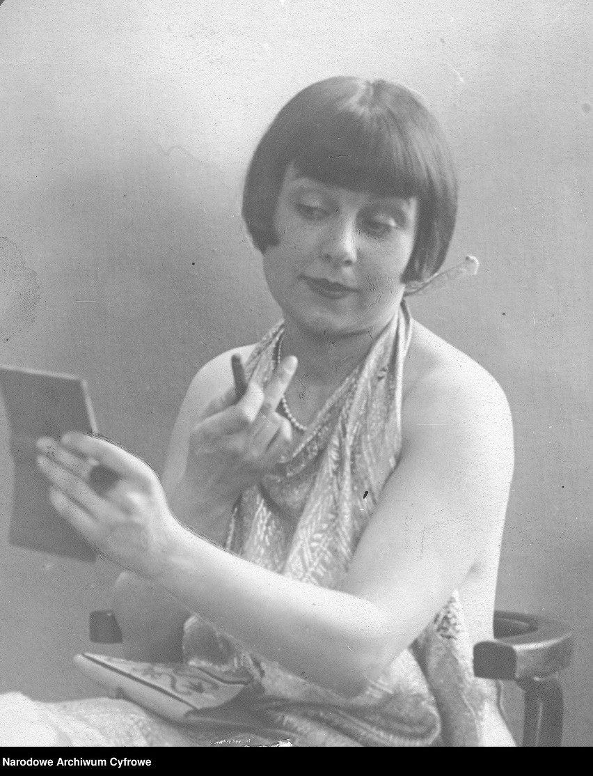 Pionierka modowych trendów, śpiewaczka i aktorka. Zula Pogorzelska była jedną z najjaśniejszych gwiazd lat 20. XX wieku