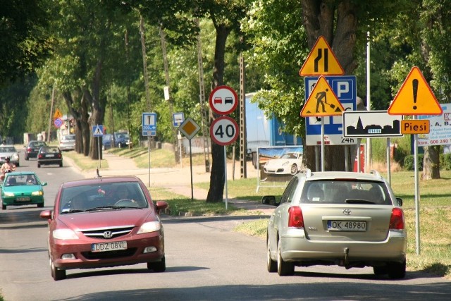 Przebudowa ulic Szczecińskiej (na zdjęciu) i Długosza będą kosztowały prawie 4,5 mln zł. Miasto ma na to pieniądze dzięki wygranej sprawie z urzędem morskim o zwrot należnego podatku.