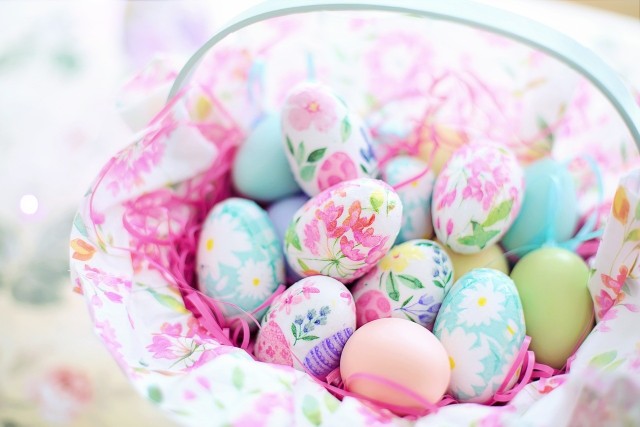 Kiermasz Wielkanocny w Morawicy. Konkurs na najpiękniejszą pisankę i szukanie czekoladowych jajeczek - już w najbliższą niedzielę.