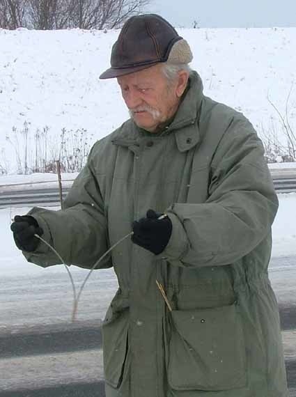 Choć śnieg utrudniał badanie na Wisłostradzie &#8211; Jan Pondo nie miał wątpliwości &#8211; promieniowanie jest w tym miejscu bardzo silne