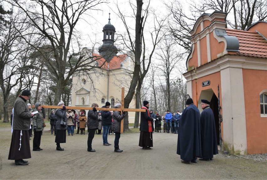 Rozpoczął się Wielki Post. W każdy piątek Franciszkanie...