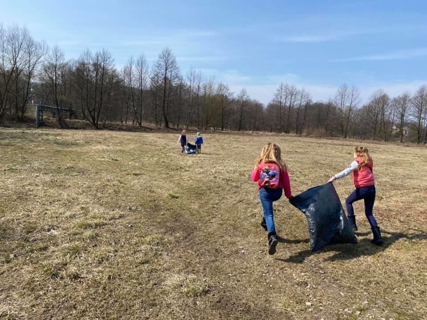 Wraz ze sprzątaniem miejscowości Rudawa sprzątano także...