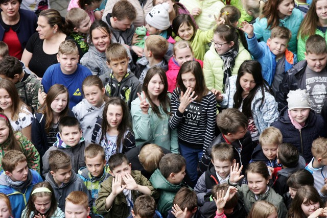 To, o co w księgarniach muszą pytać rodzice, to podręczniki do religii bądź etyki, których państwo nie refunduje.