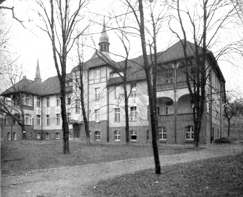 Szpital, lata dwudzieste XX wieku