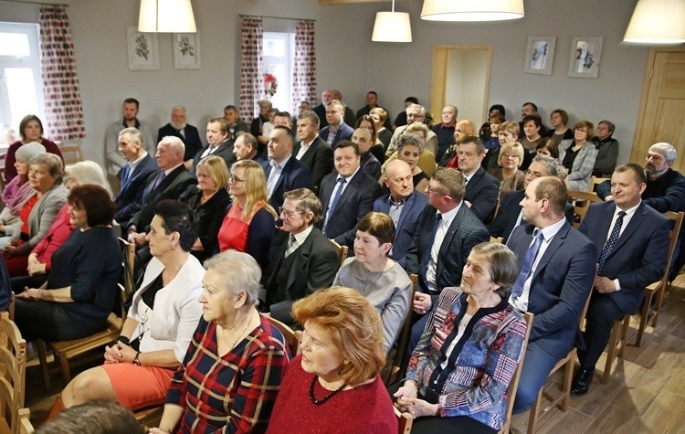 Powiat siemiatycki. Seniorzy w Rogawce mają nową świetlicę. Będą tam realizować pasje i spędzać czas (ZDJĘCIA)