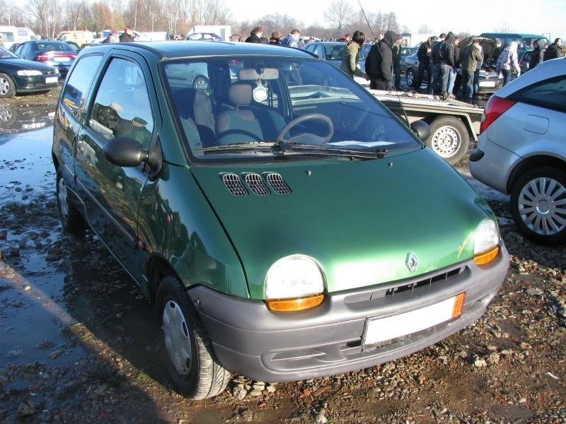 10. Renault twingo...