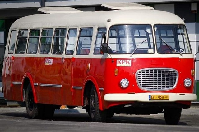 Ostatnia podróż zabytkowym autobusem - ogórkiem