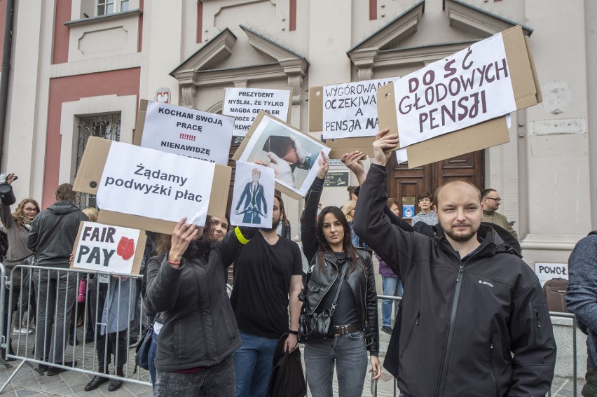 Protest pracowniczek i pracowników Urzędu Miasta Poznania....