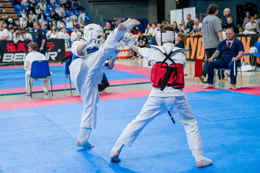 Tłum karateków rywalizował w hali Podpromie w 12. edycji Carpathia Karate Cup 2023 [ZDJĘCIA]