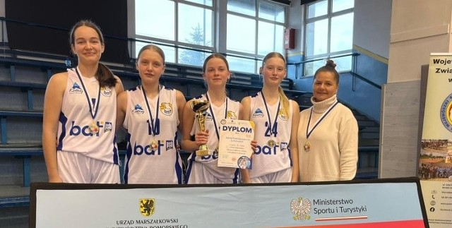 W finale reprezentantki Kartuz pokonały drużynę SP nr 6 w Gdyni.