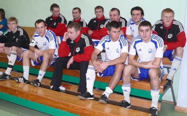 Drużyna Elmaru Plus Jędrzejów dobrze radziła sobie w rywalizacji z ligowymi drużynami.