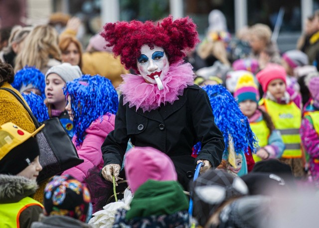 Tradycyjnie koszaliński festiwal rozpoczyna kolorowy korowód najmłodszych koszalinian