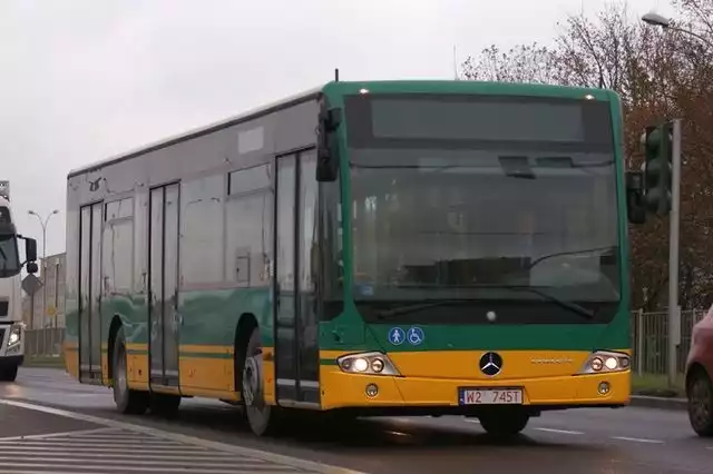 Dyskusję na temat komunikacji miejskiej wywołał wniosek jednego z radnych, by zwiększyć liczbę autokarów jadących ulicą Kościuszki w stronę osiedla Północ.
