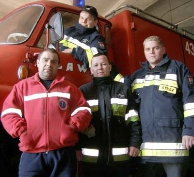 - Pod względem wyposażenia w samochody, jesteśmy jedną z największych jednostek ochotniczych w województwie - opowiadają strażacy ze Sławy.