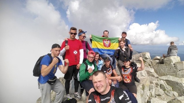 Ostrołęcki Klub Karate Kyokushin wygrał się na obóz w polskie góry, zdobywając kilka szczytów w tym m.in. Rysy.