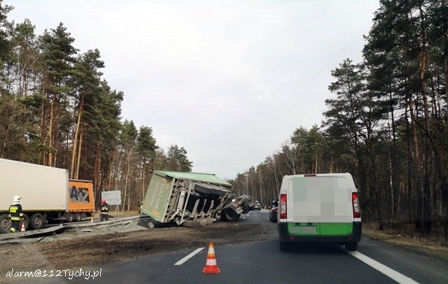Wypadek na DK1 w Kobiórze