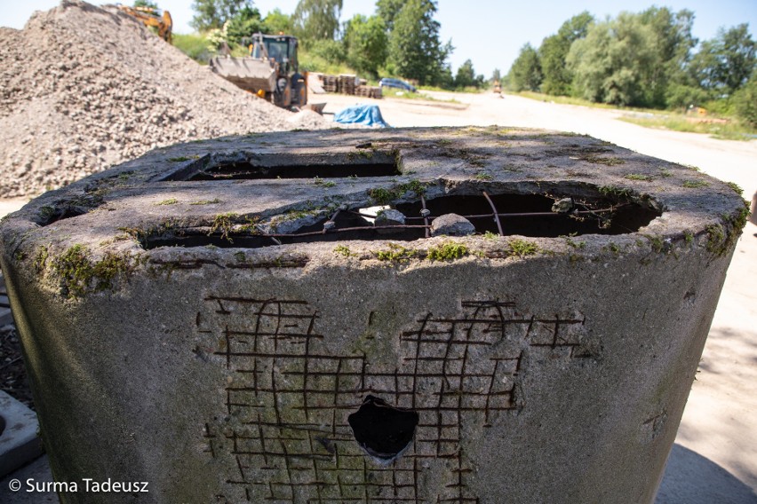 "Projekt Schron". Z byłego lotniska Kluczewo do Muzeum Oręża Polskiego w Kołobrzegu trafiły dwa zabytkowe schrony, poniemiecki i poradziecki