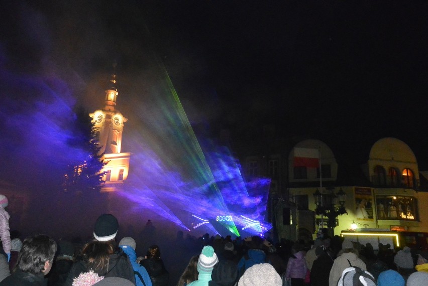 Skoczów hucznie wita Nowy Rok 2017 i rozpoczyna jubileusz miasta ZDJĘCIA