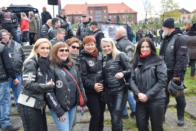 W niedzielę (9.05.2021 r.) w Miastku zorganizowano otwarcie sezonu motocyklowego. Uczestniczyli w nim zmotoryzowani z kilku województw.