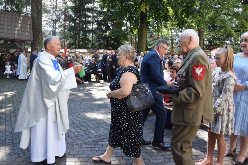 Święto Wojska Polskiego w Rychwałdzie. Uroczysta msza św. i...