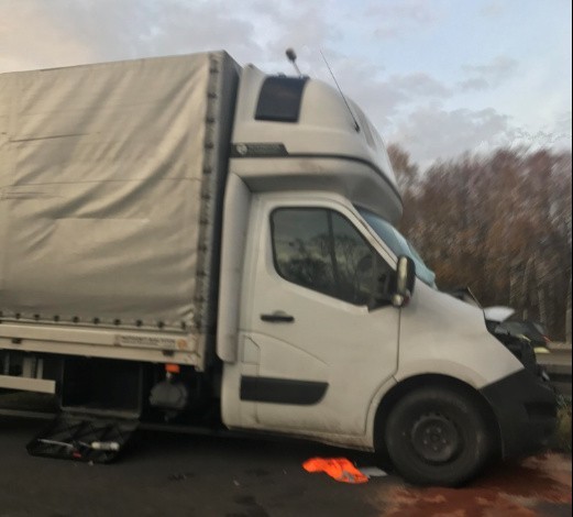 Uwaga! Wypadek na A4 w Katowicach. Tworzą się korki ZDJĘCIA