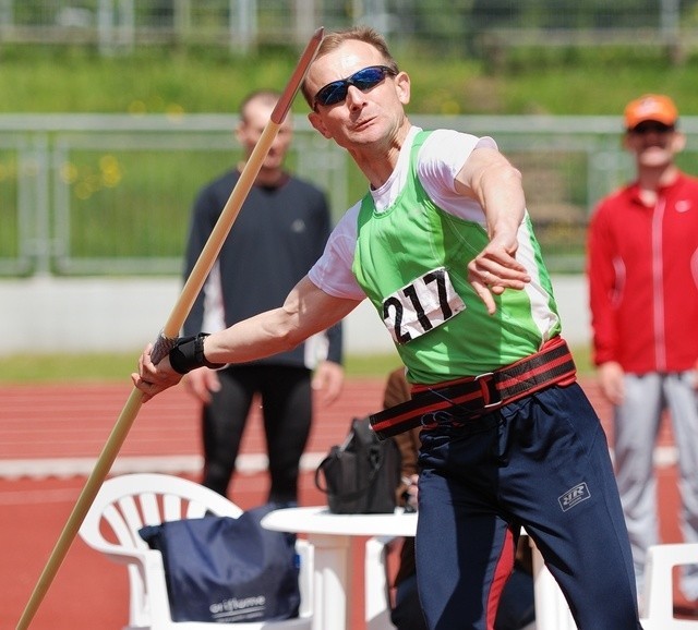 Jerzy Krauze z TKKF Koszalin wygrał kategorię M45.