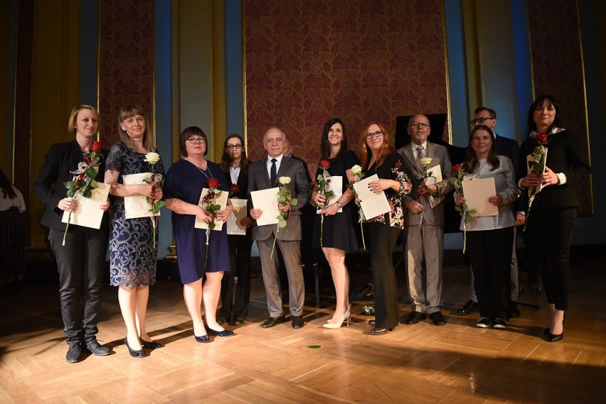 Toruń. Wręczenie nagród z okazji Dnia Nauczyciela. Zobaczcie zdjęcia!