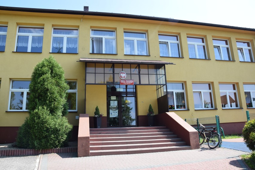 Szkoła Podstawowa w Racławicach