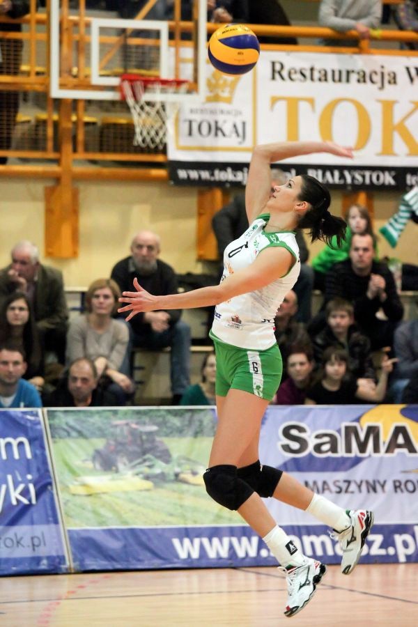 Atakująca AZS Białystok &#8211; Dominika Sieradzan w ostatnim meczu z Organiką Budowlanymi Łódź zdobyła 19 punktów
