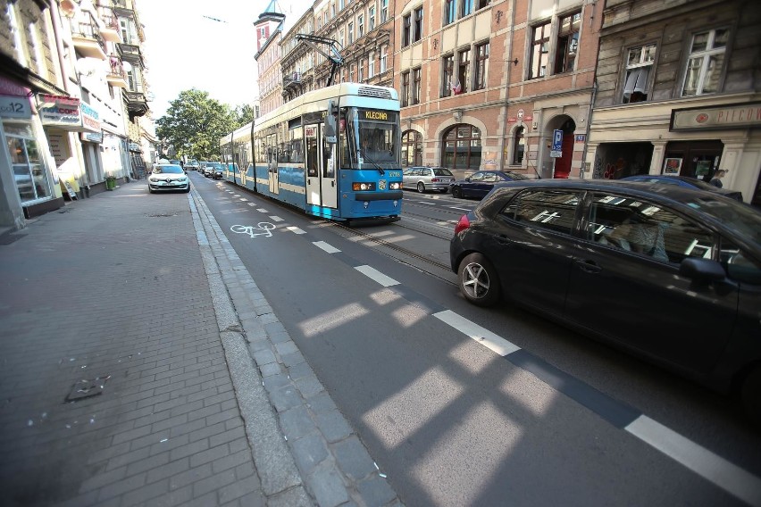 We Wrocławiu bilet jednorazowy kosztuje 3,4 zł, a...