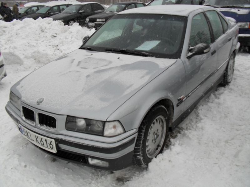 BMW 318, 1995 r., 1,8 TDS, ABS, centralny zamek, elektryczne...