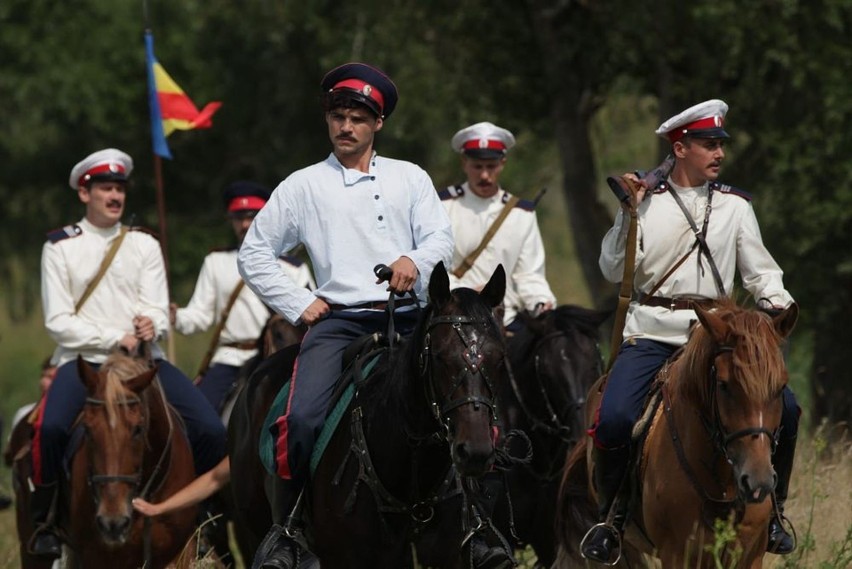 Serial "Stepowa Miłość", odcinek 16 - streszczenie. Emisja:...