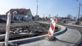 Bezpieczniej na DW 933 w Mszanie. Na niebezpiecznym skrzyżowaniu wybudowano rondo. To element wielkiej przebudowy drogi do Wodzisławia Śl.