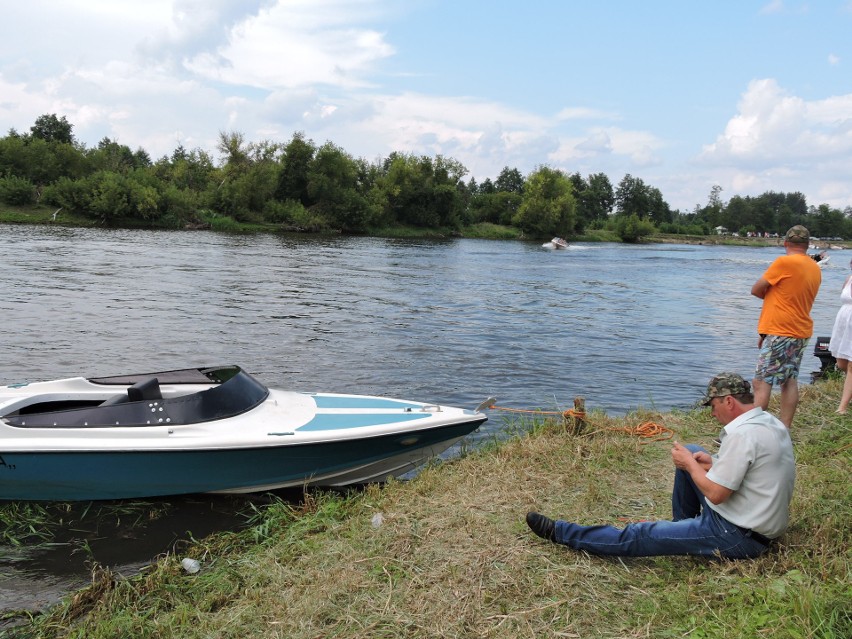 Odpust w Kamiance na św. Anny, na polanie nad Narwią. Zobacz zdjęcia i wideo